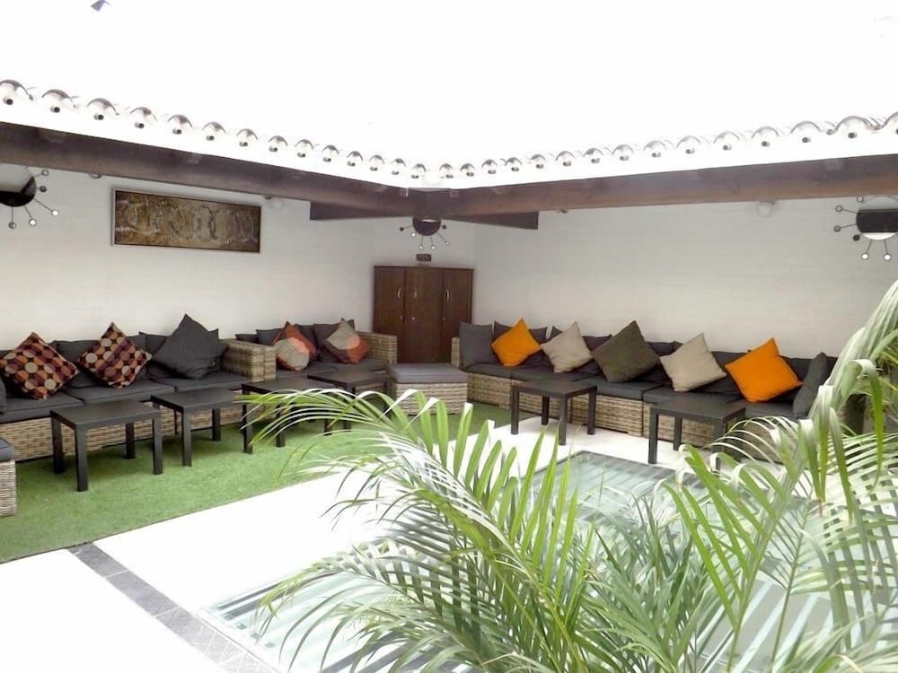 Hof van Holland Carihuela