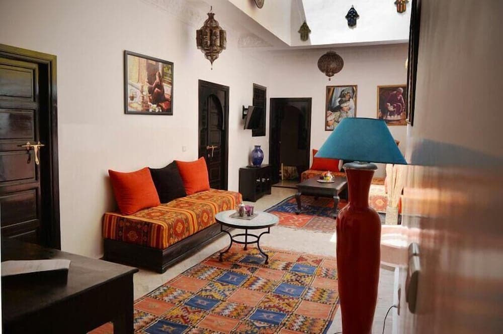 Riad Sardinas & Chili