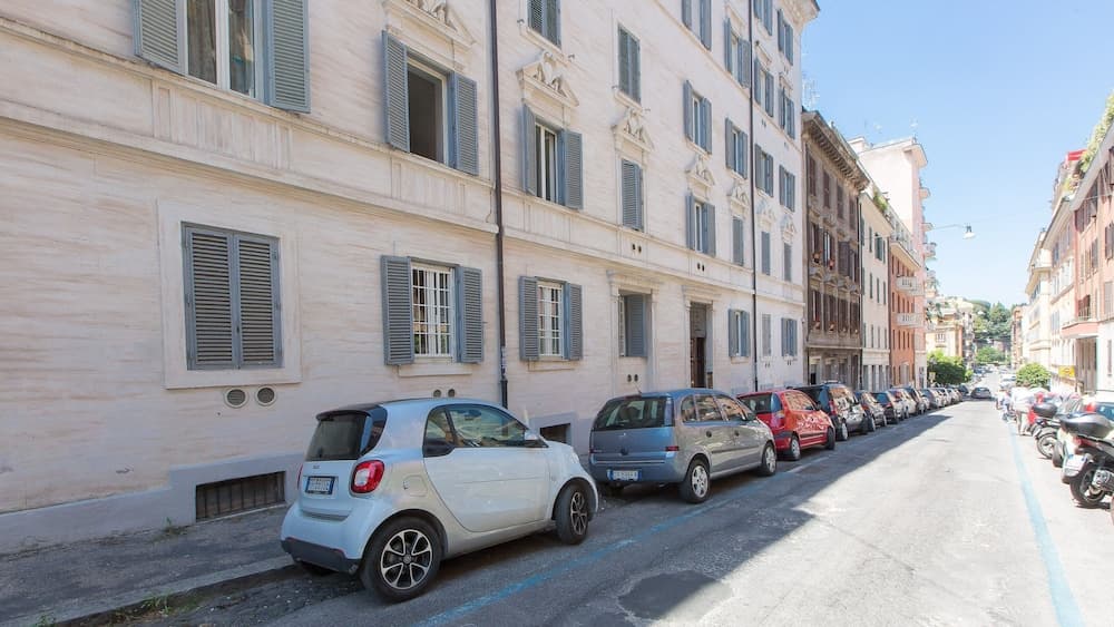 Rental in Rome Marco Aurelio