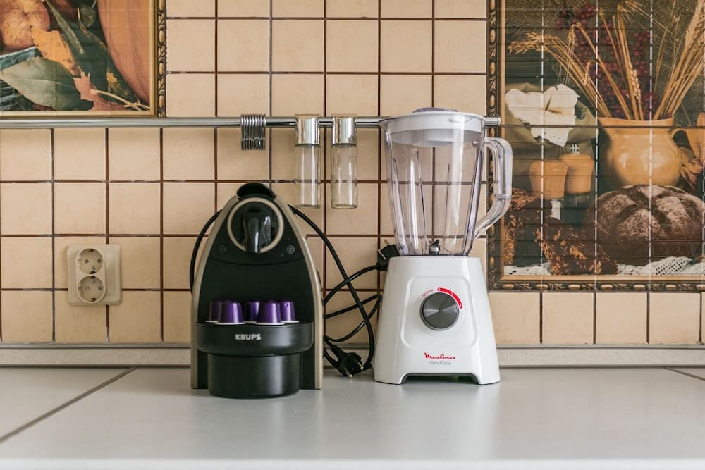 Kahve ve/veya kahve makinesi