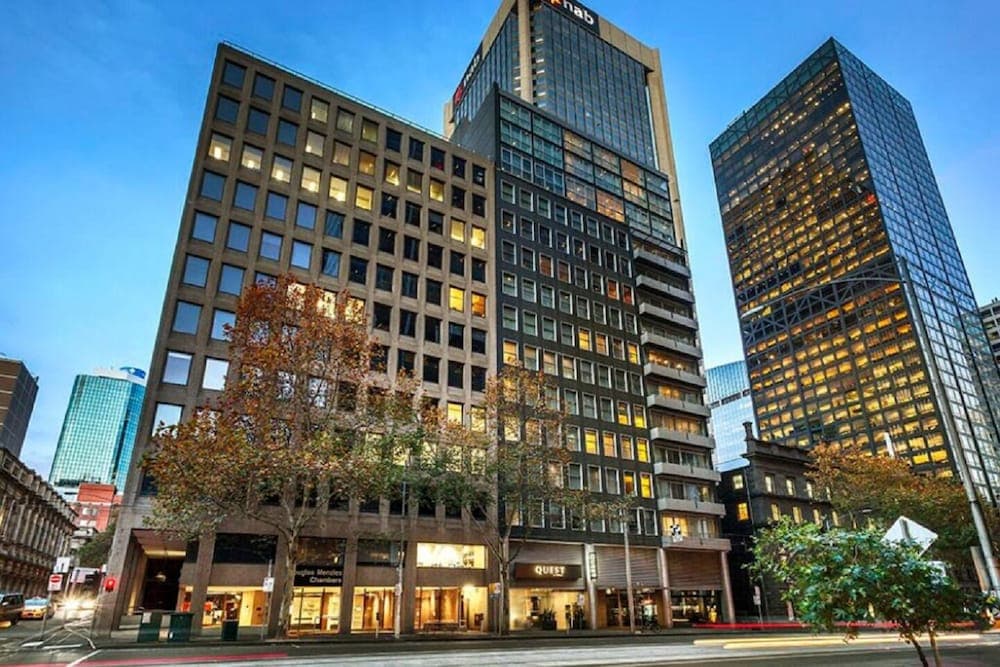 CBD Amazing view 2 Bedrooms Apartments