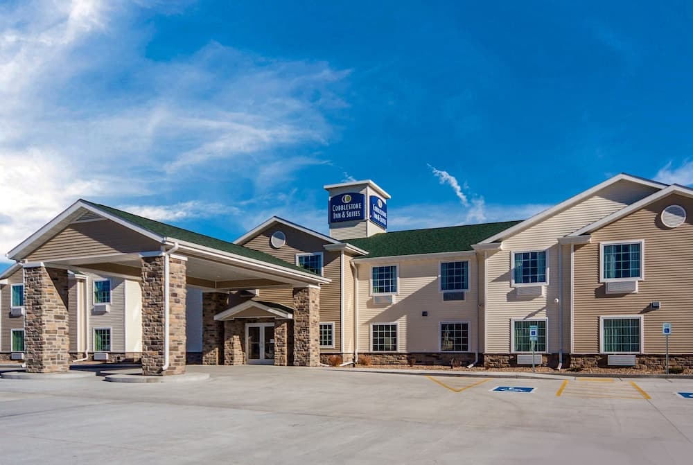 Cobblestone Inn & Suites - Holdrege