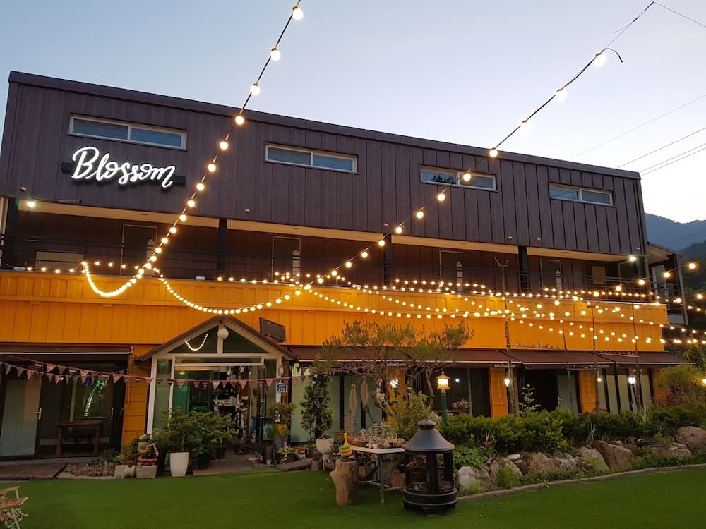 Blossom Pension
