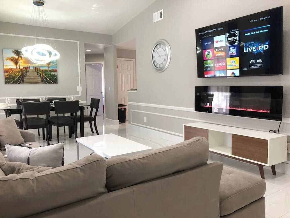 6183 Sandcrest · Walk TO Universal! Near Disney, Convention