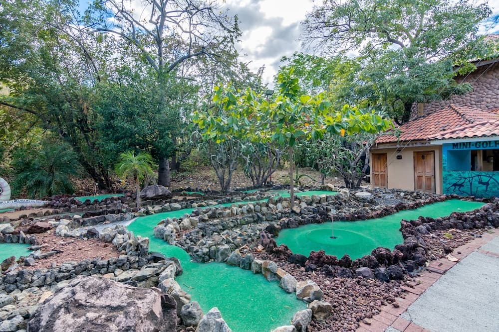 Mini golf