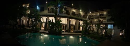 Poyer Hotel