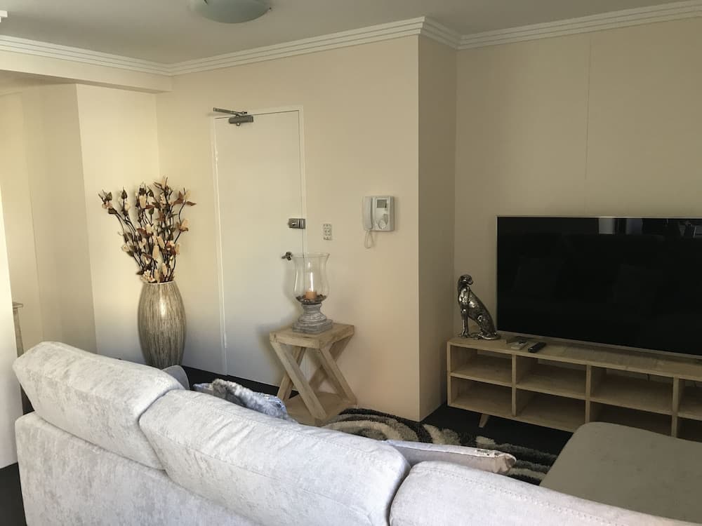 Sleek apartment Unit 87