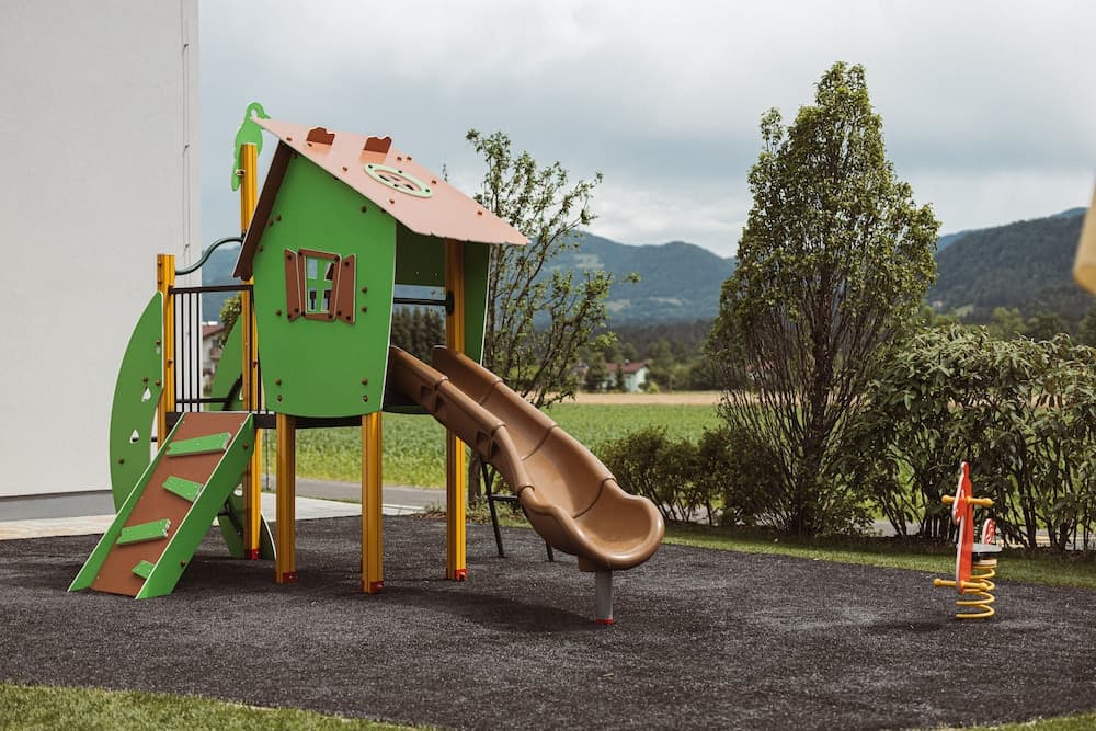 Çocuklar için oyun alanı - dış mekân