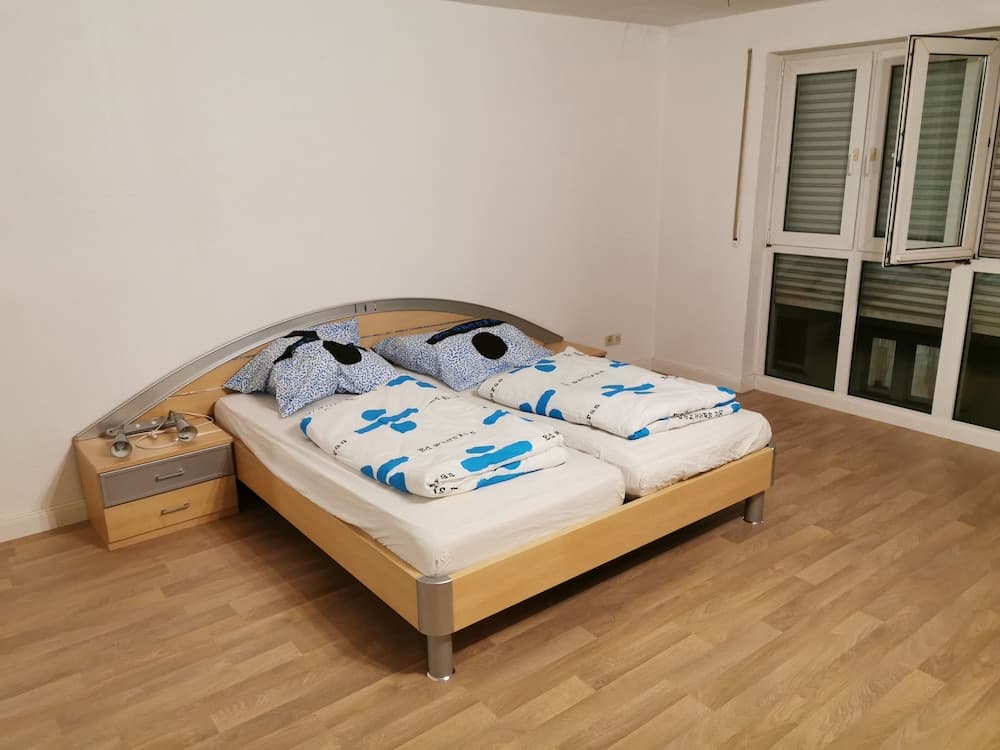 Nice Flat near Town Center & Wöhrder See