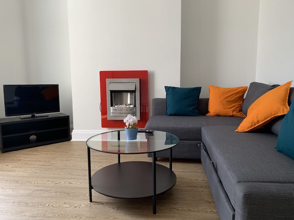 20 Forest Drive West Apartments