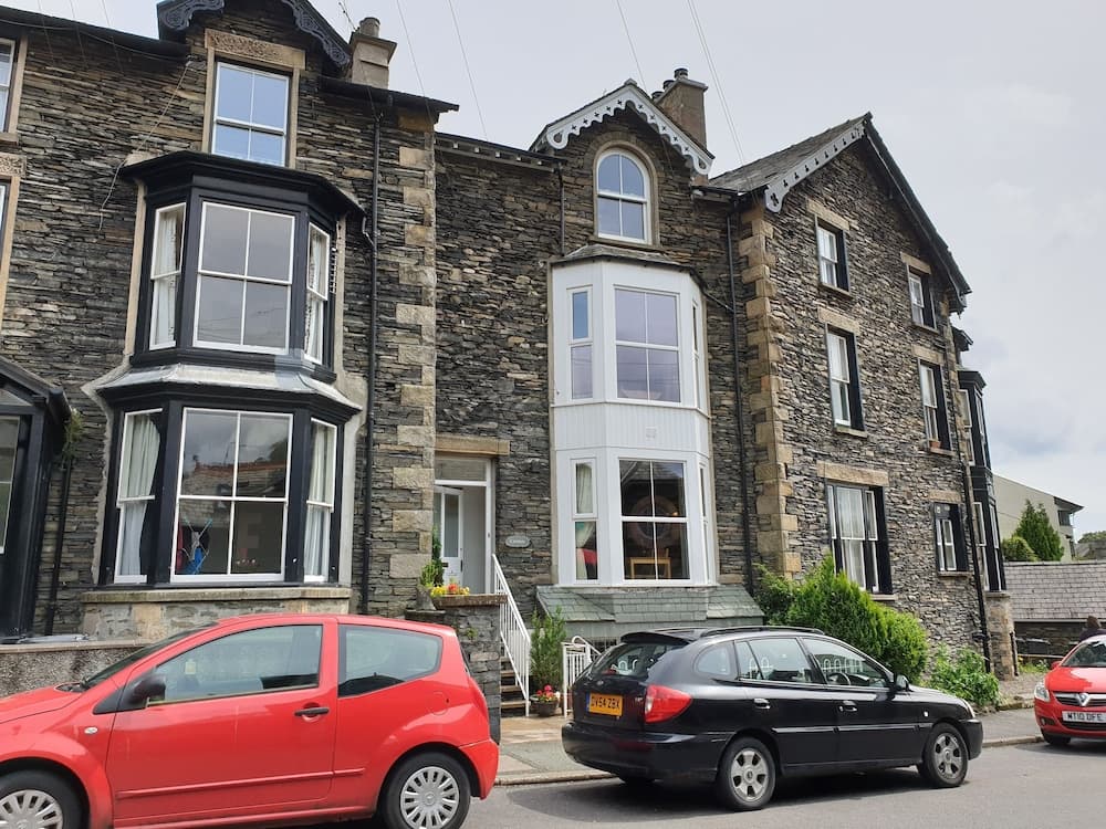 Konaklama yerinin ön cephesi