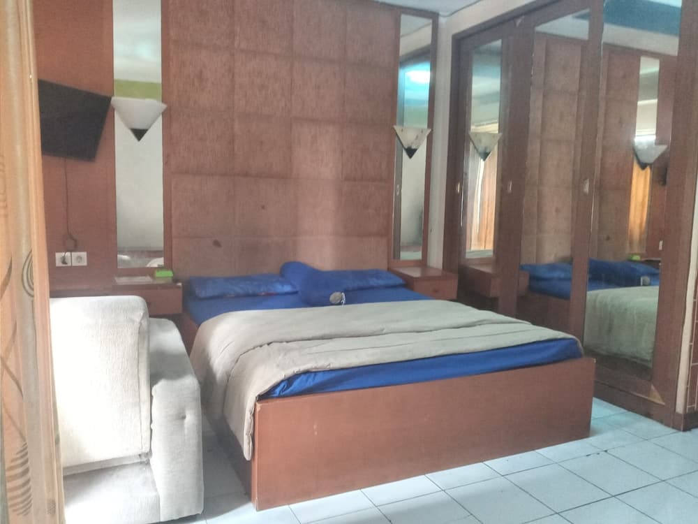 Apartemen Paragon Village by KITA