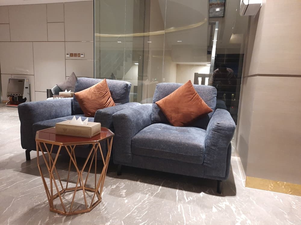 Lobi dinlenme salonu