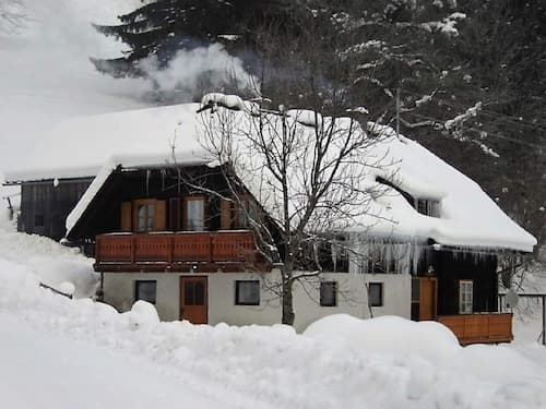 Spacious Chalet with Sauna near Ski Area in Wolfsberg