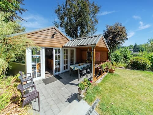Pretty House in the Ardennes With Swimming Pool & Games Room
