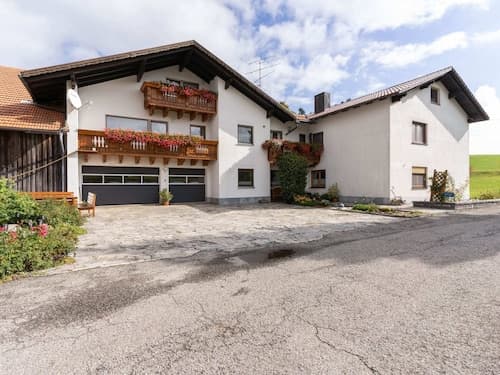 Cozy Apartment in Sonnen Bavaria near Forest