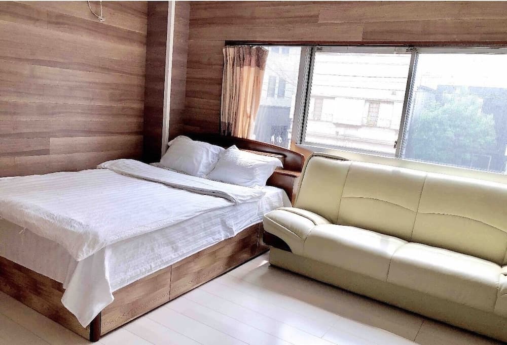 Asakusa Hotel 201