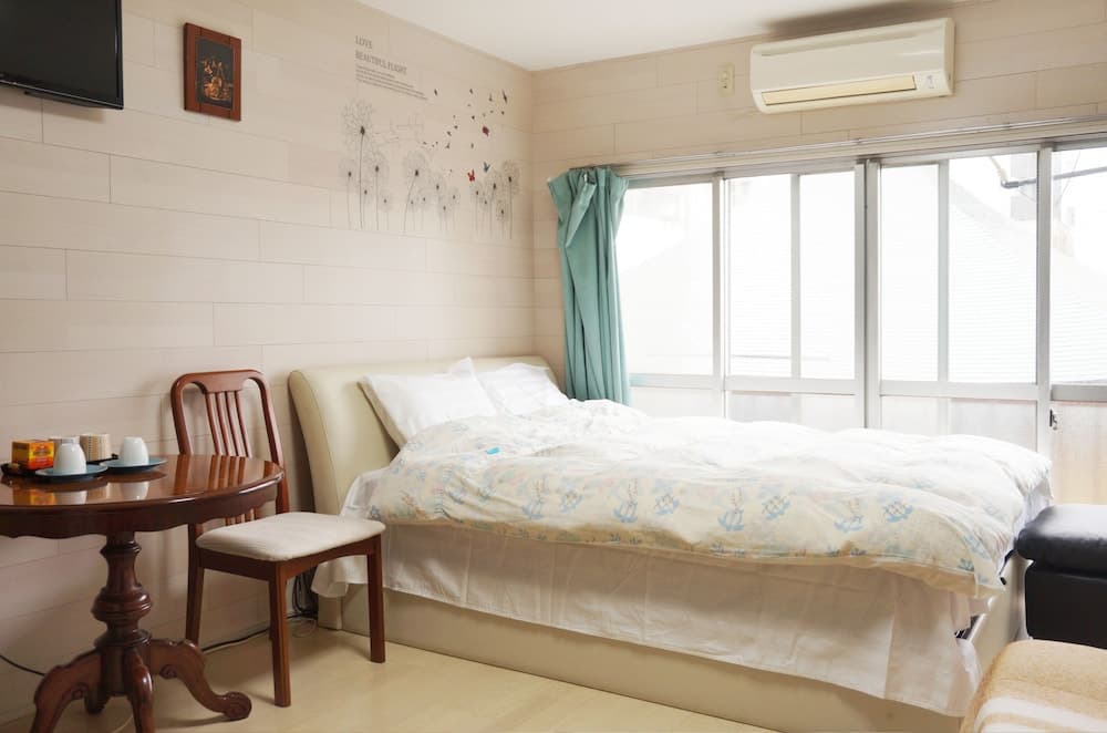 Asakusa Hotel 302