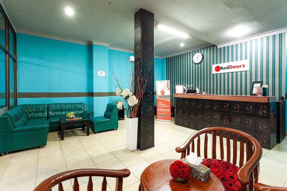RedDoorz near Yuki Simpang Raya Mall Medan 2