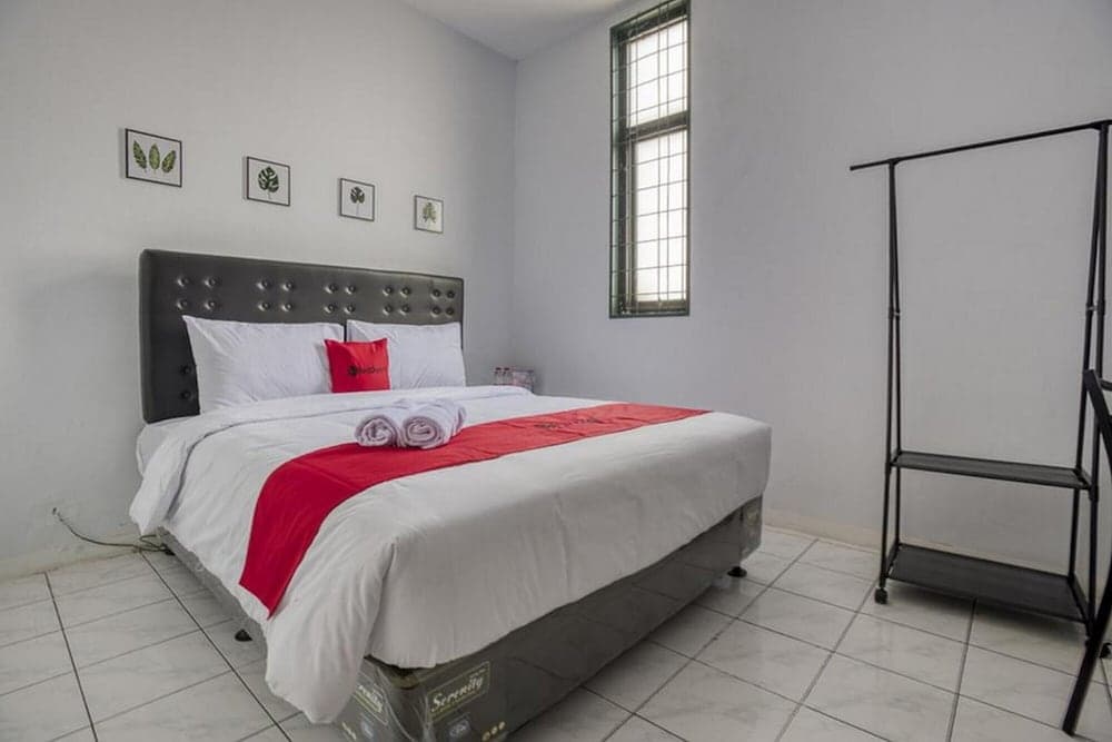 Formerly Reddoorz Plus Near Jakarta Kota Station