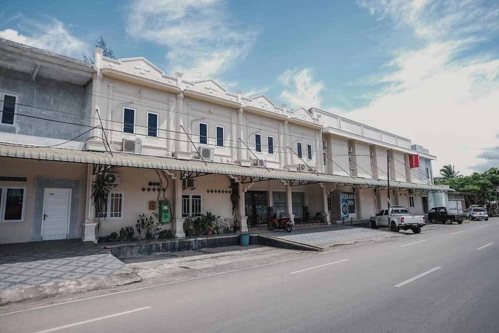 RedDoorz Syariah near Suzuya Mall Banda Aceh