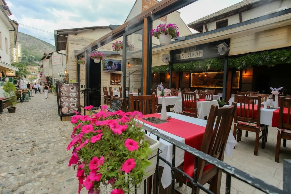 Hotel Emen