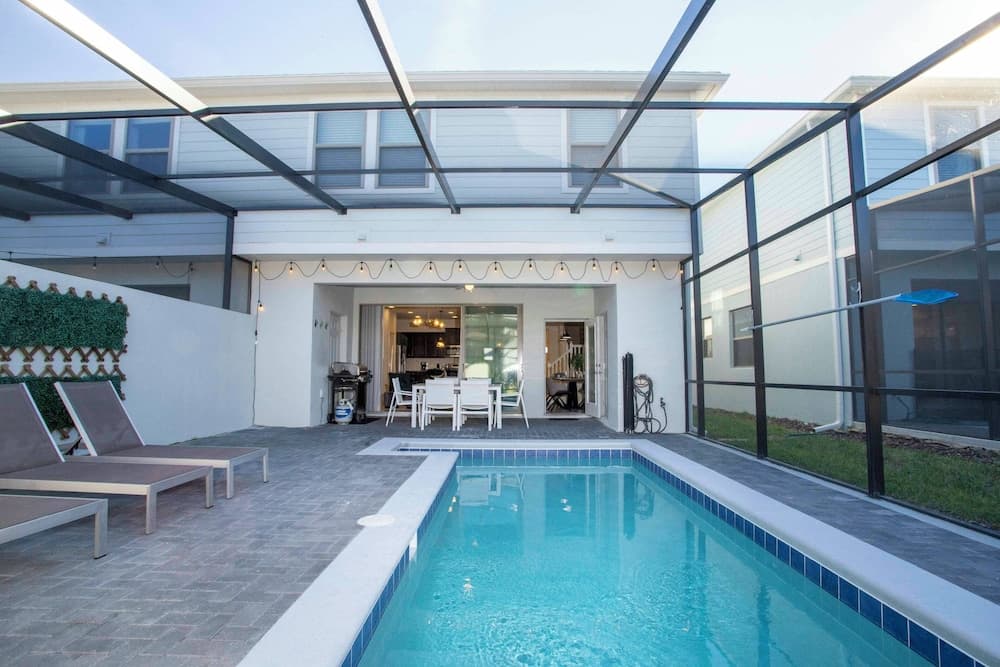Gorgeous Themed Townhome at Windsor at Westside WW8915