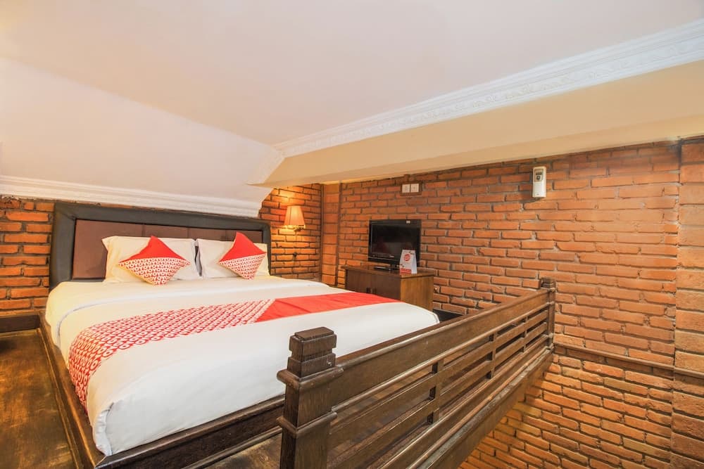 Super OYO 3118 Maxi Budget