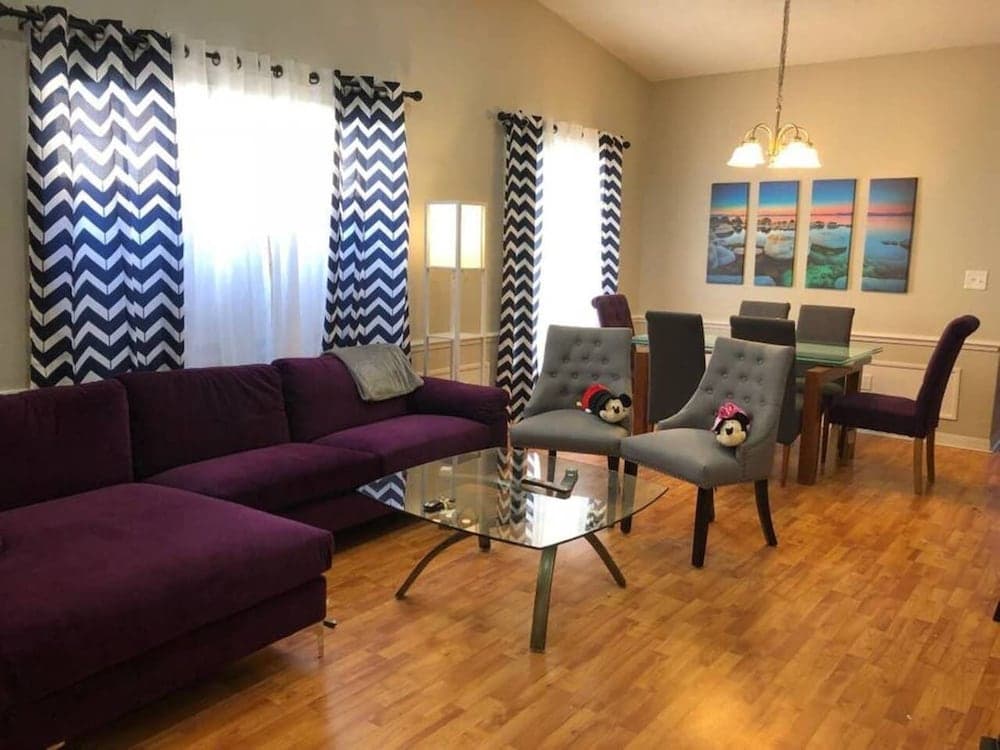 6148 Sandcrest · Across Street From Universal. Pool Sleep 8+