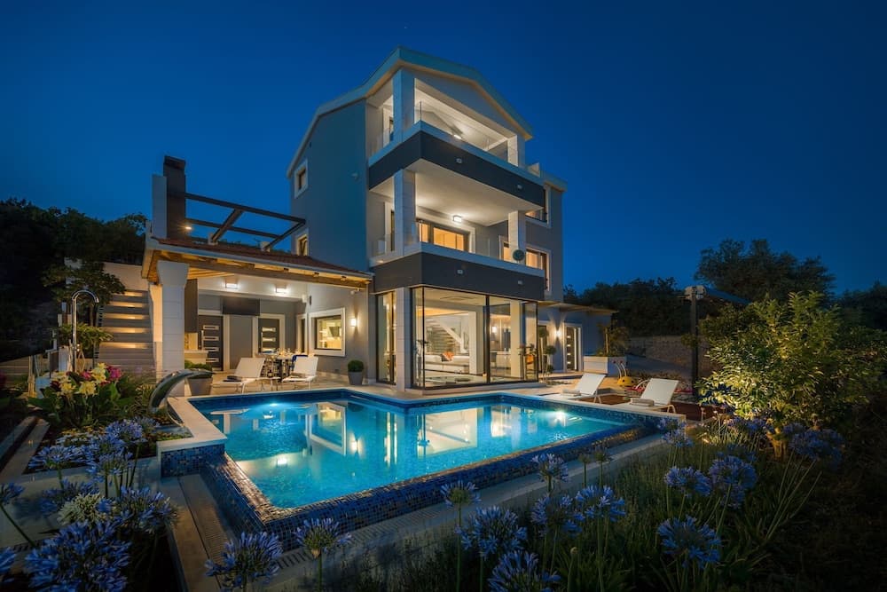 Beachfront Villa Azzurro With Pool