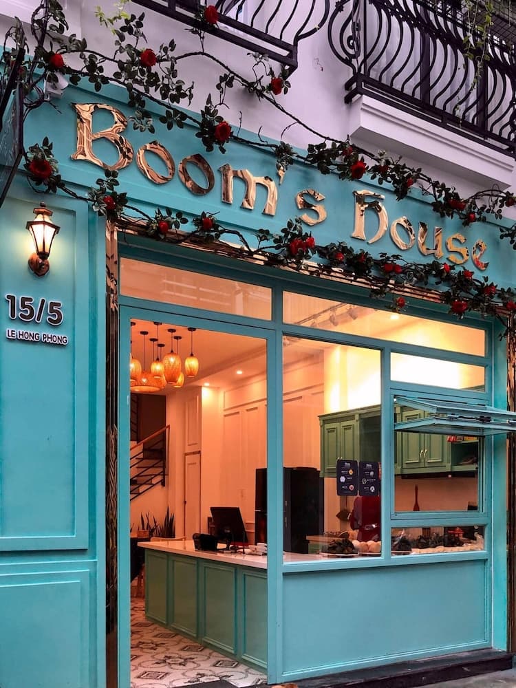 New Luxury Apartment in City Center