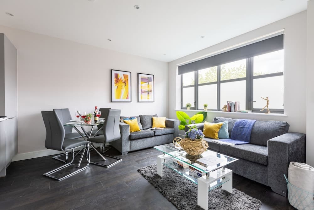 home.ly - Watford Premier Apartments