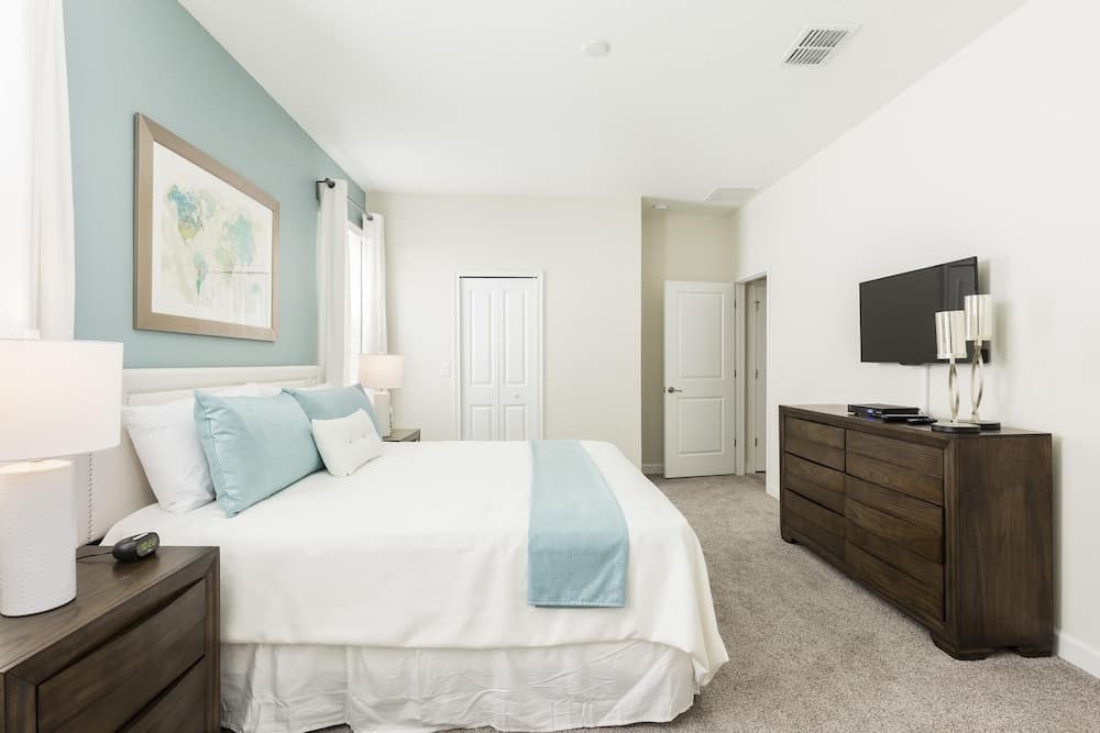 Tropical Escape by Orlando Short Term