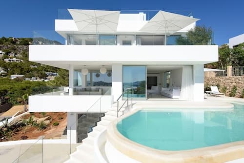 Villa Triple X
