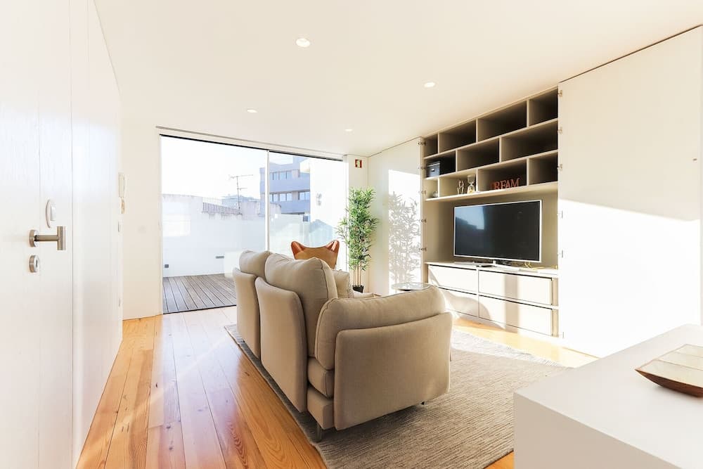 Marques De Pombal Duplex With Terrace By Homing