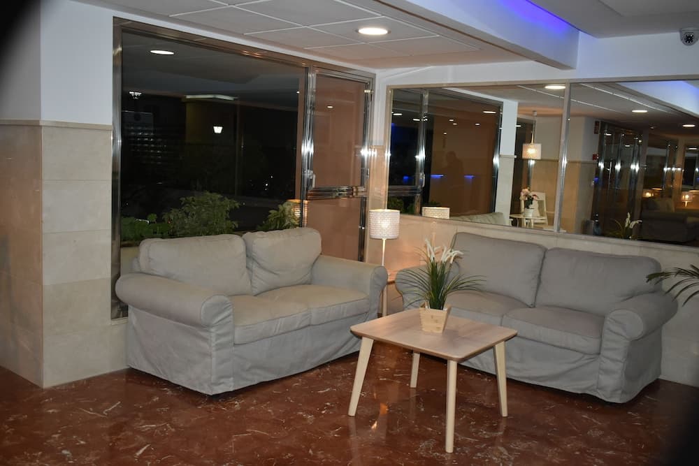 Lobi dinlenme salonu