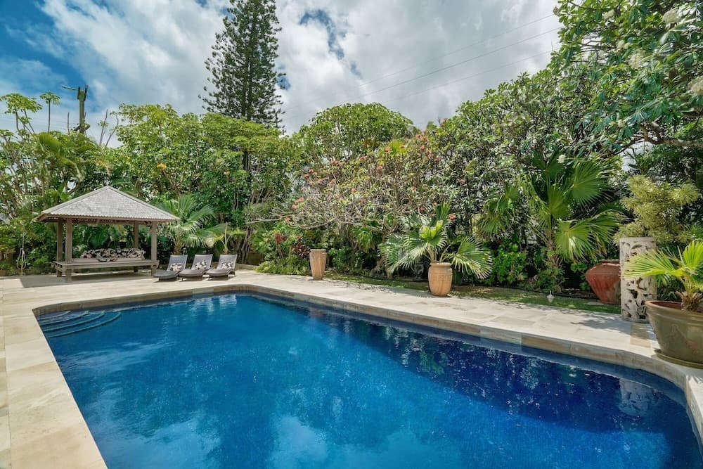Kailua Beachside 4 Bedroom Home by RedAwning