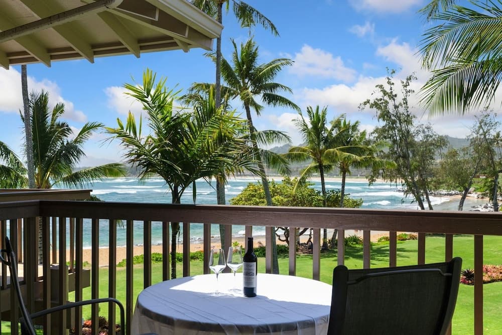 Lae Nani 333, Oceanview, Renovated And Gated 1 Bedroom Condo by RedAwning