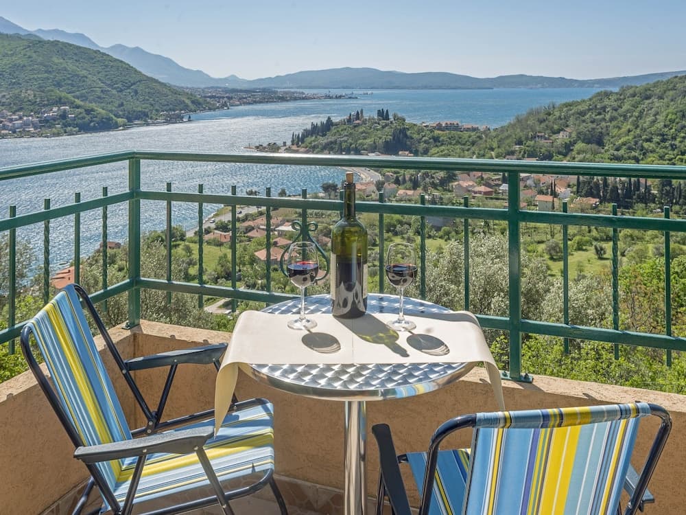 Holiday Homes Sunny Hill