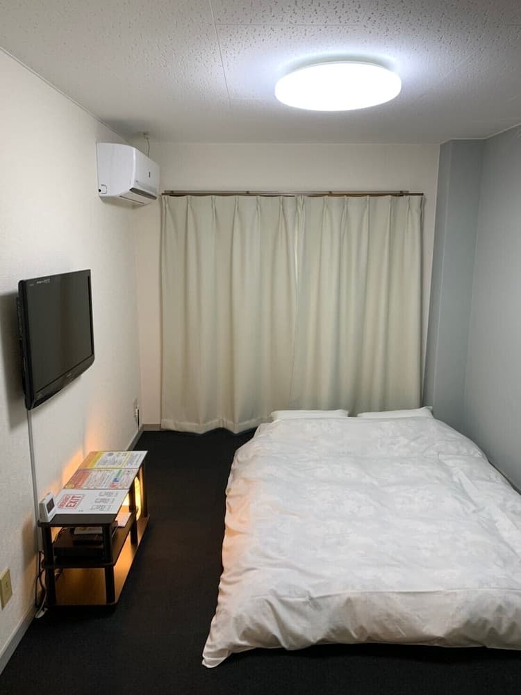 Uzumasa 205