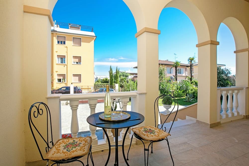 Açık havada yemek servisi