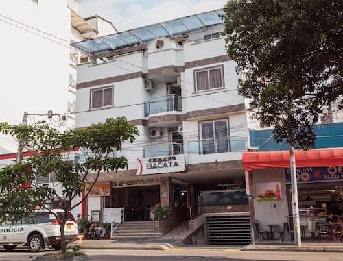 Hotel Bacata Isla