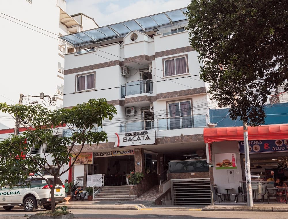Hotel Bacata Isla