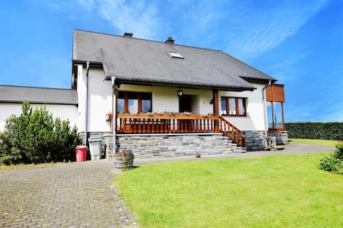 Modern Holiday Home in Schönberg with Hot Tub