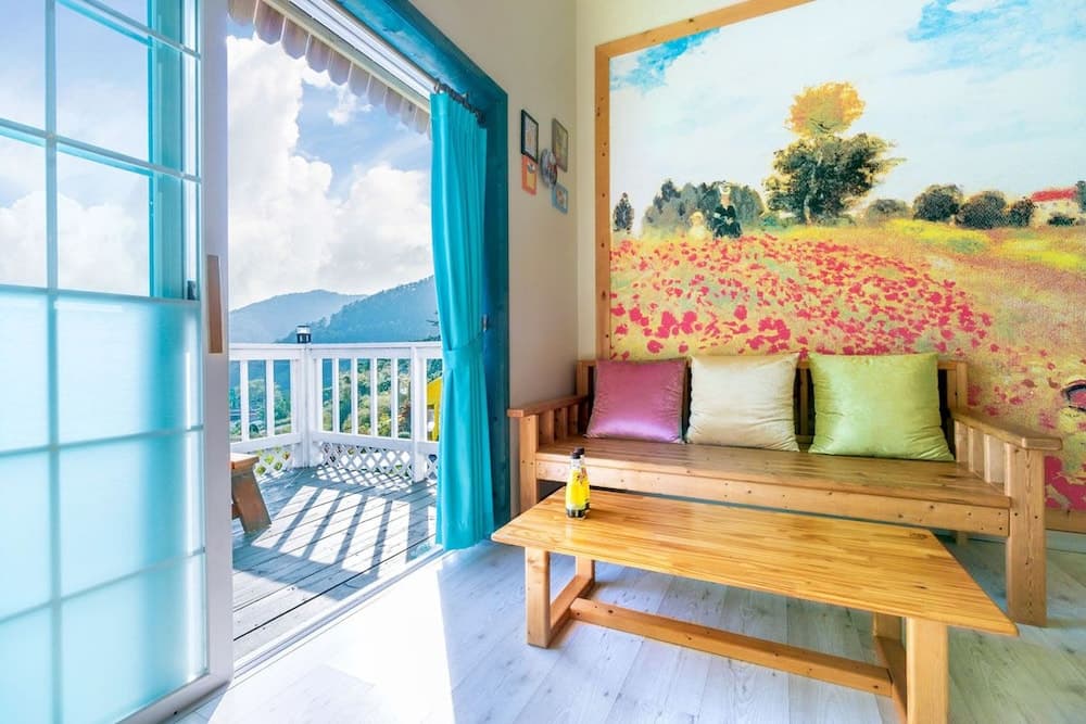 Goseong Sunshine Home Pension