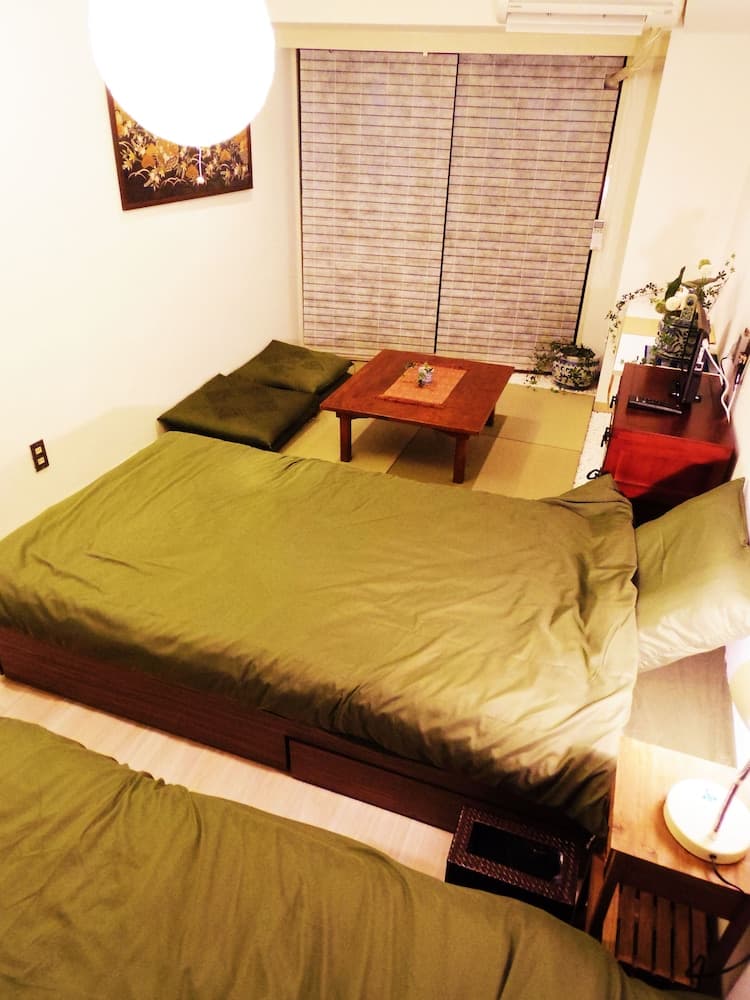 Cozy Japanese Style Room