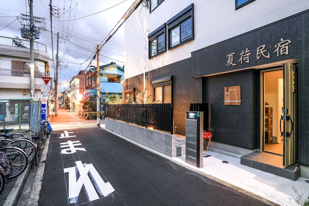 Summer Lotus House Osaka