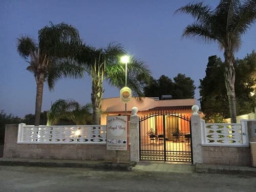 Angel Bay bb Punta Prosciutto is Located in the Heart of Punta Prosciutto