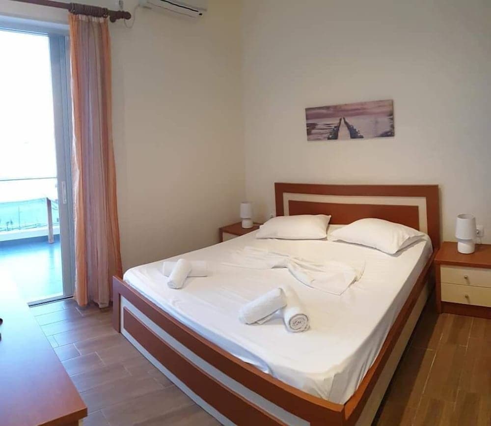 Golden Beach Hotel