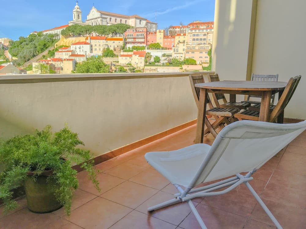 Castelo Terrace Apartments